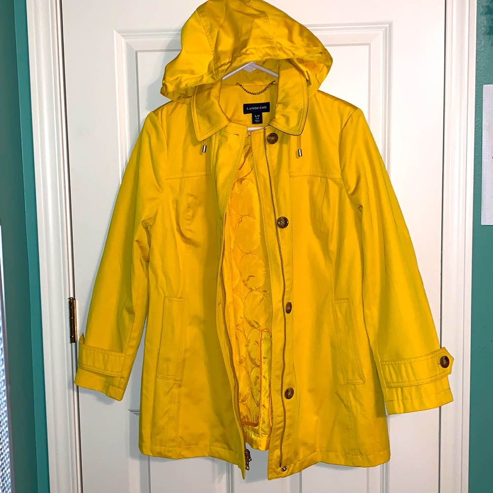 Lands End. Yellow. Rain Coat/ Wind Breaker. Detachable Inner quilted shell/ hood